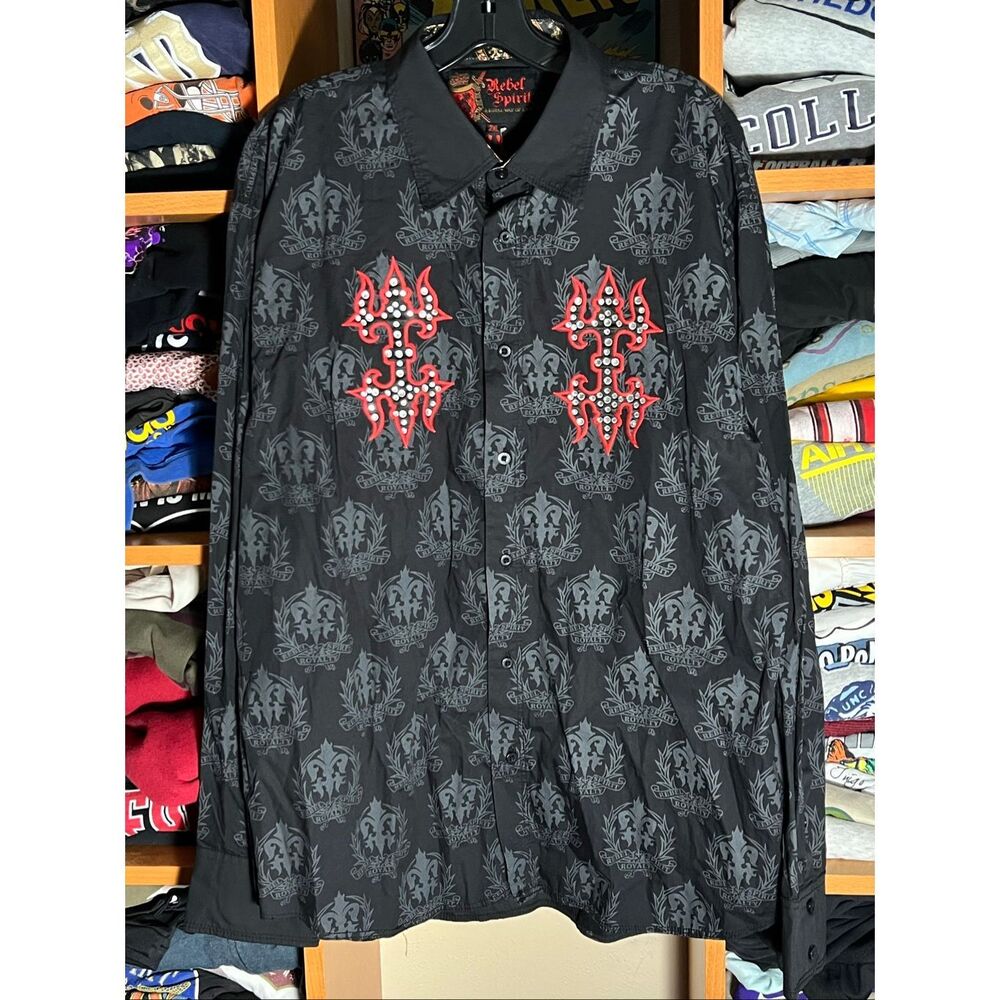 Rebel Spirit NWT Men’s Embellished Long Sleeve Button Shirt